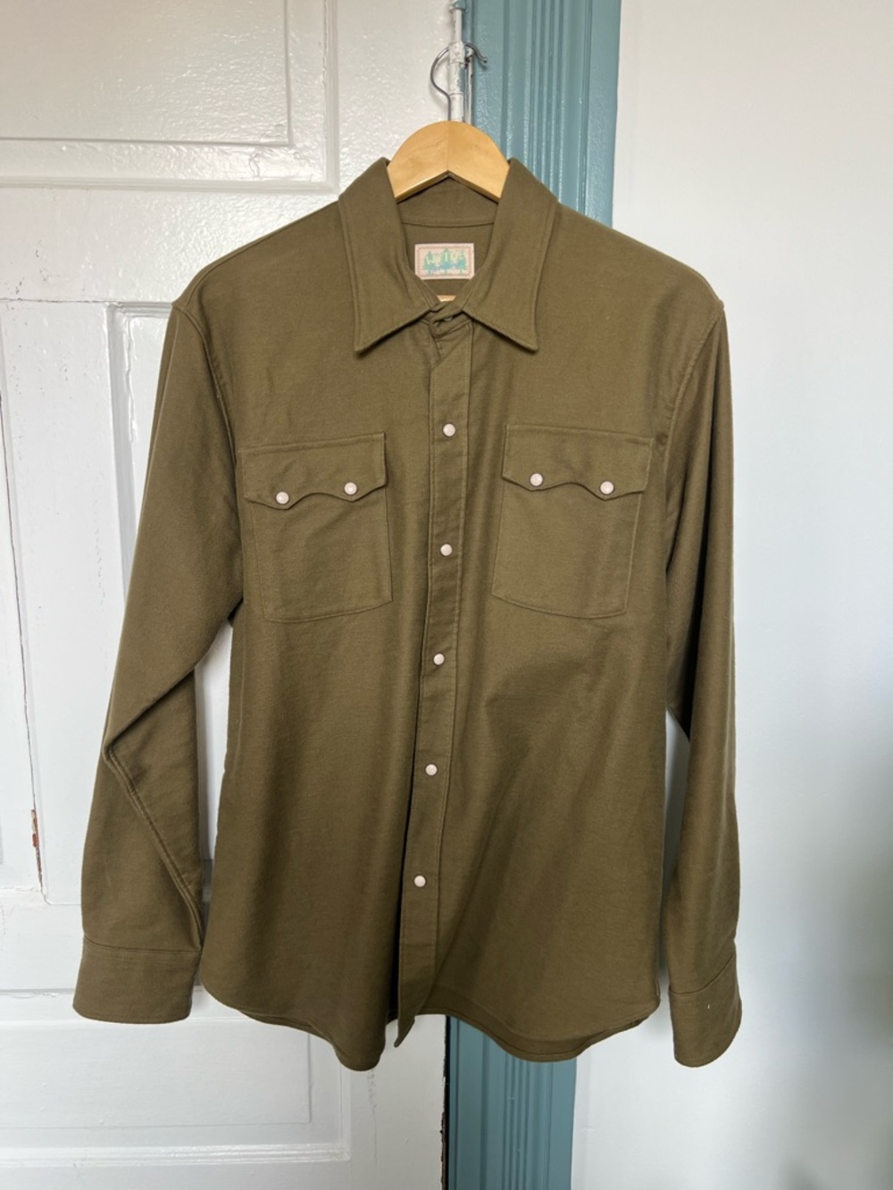 Wythe NY Olive Green Casual Button-Down Shirt